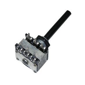 DREJEPOTENTIOMETER STEREO 47K OHMB 4mm AKSEL LOGARITMISK