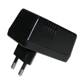 PLASTBOKS m. NETSTIK SORT 70x40x40mm