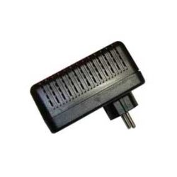 PLASTBOKS m. NETSTIK SORT 110x70x50mm