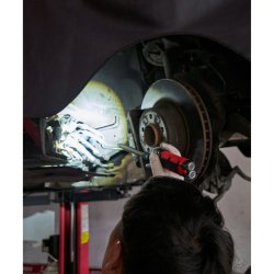 HAJ LIGHT trdls genopladelig foldelygte 1000 lm, smalt roterbart hoved, lader 20W USB-C